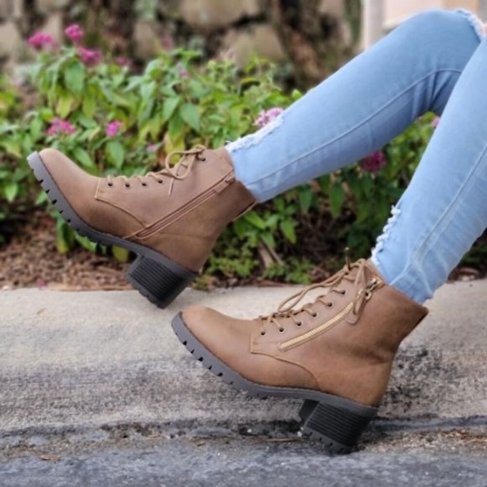 Women's Tan Combat Ankle Lace Up Heeled Ankle Boots - Picture 4 of 6
